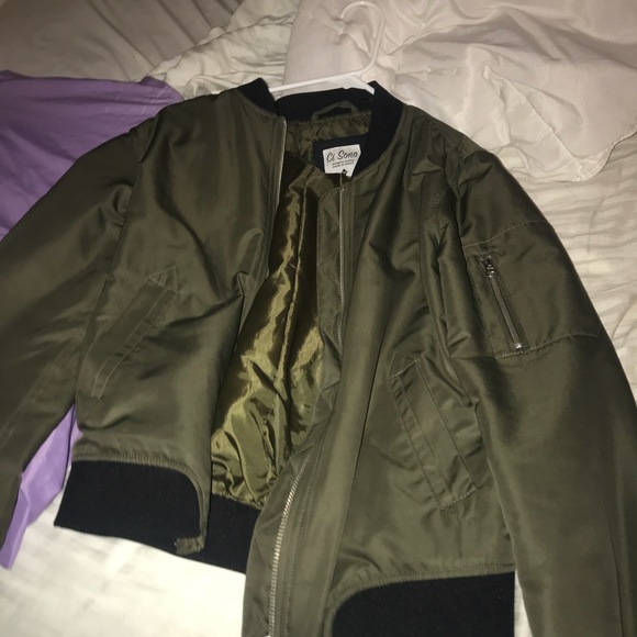 Bomber jacket - Picture 1 of 3